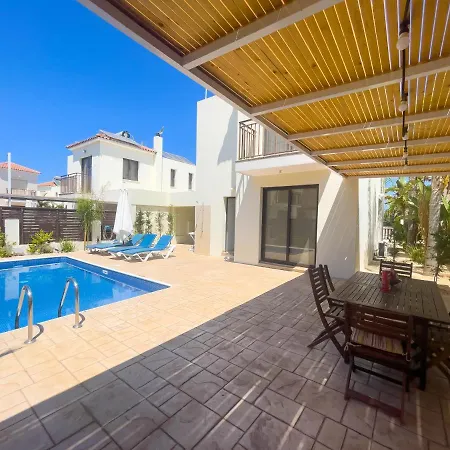 Fotini Vila Protaras