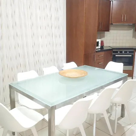 וילה Fotini *